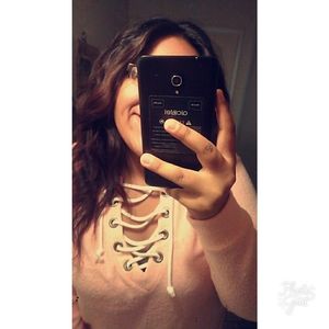 Meet your Posher, April